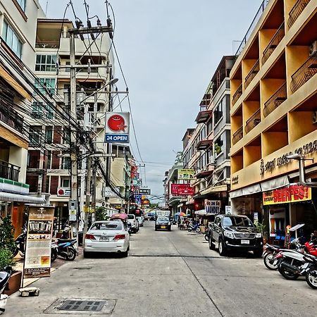 Lek Jomtien Hotel Екстериор снимка